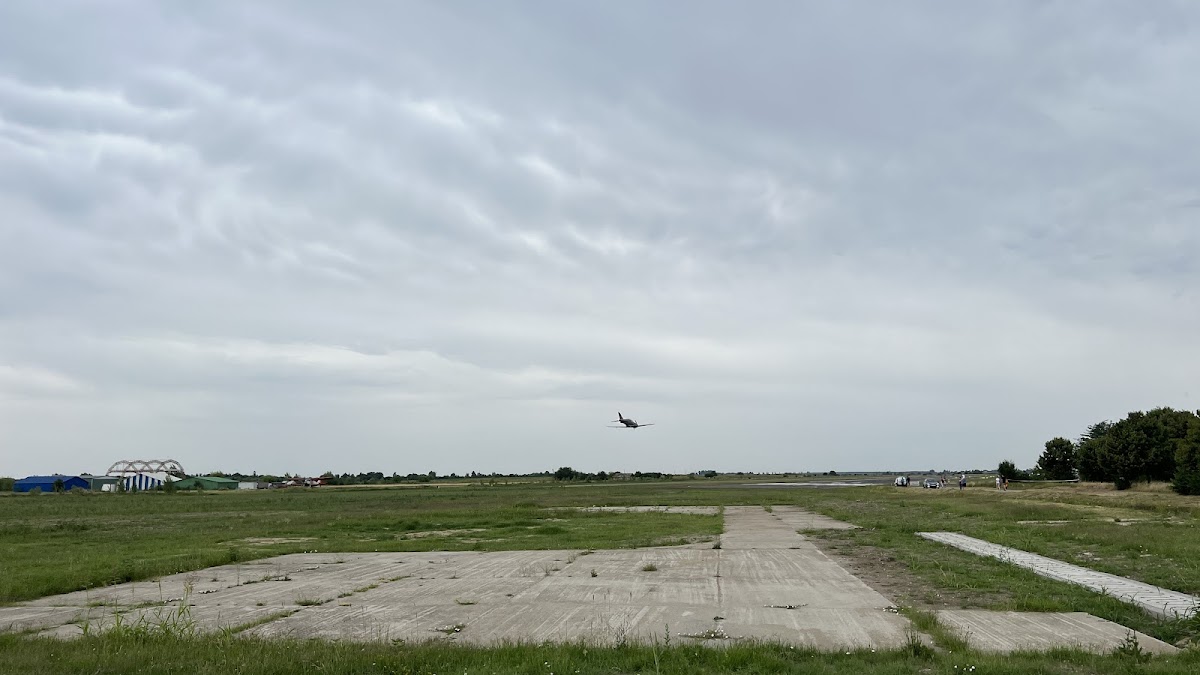 Aerodromul Clinceni