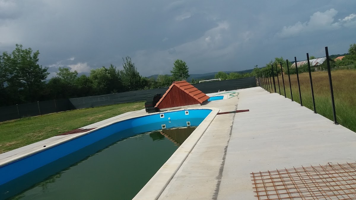 Agro-Pension "Plaiul Castanilor"