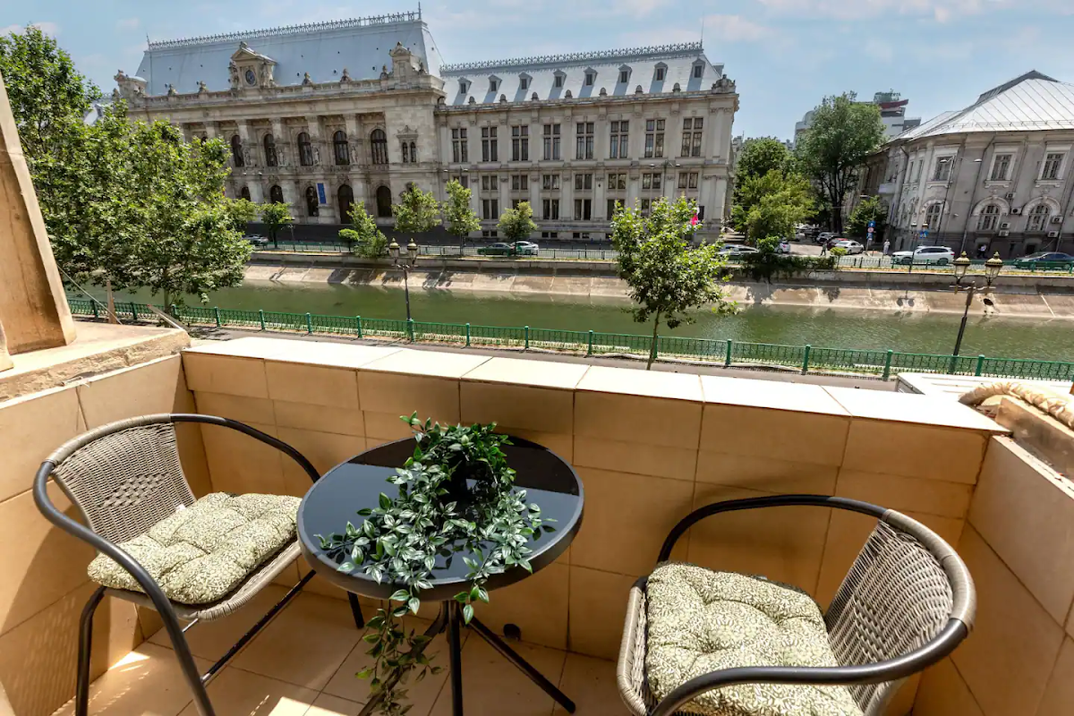 AIASTAY Bucharest River Apartments
