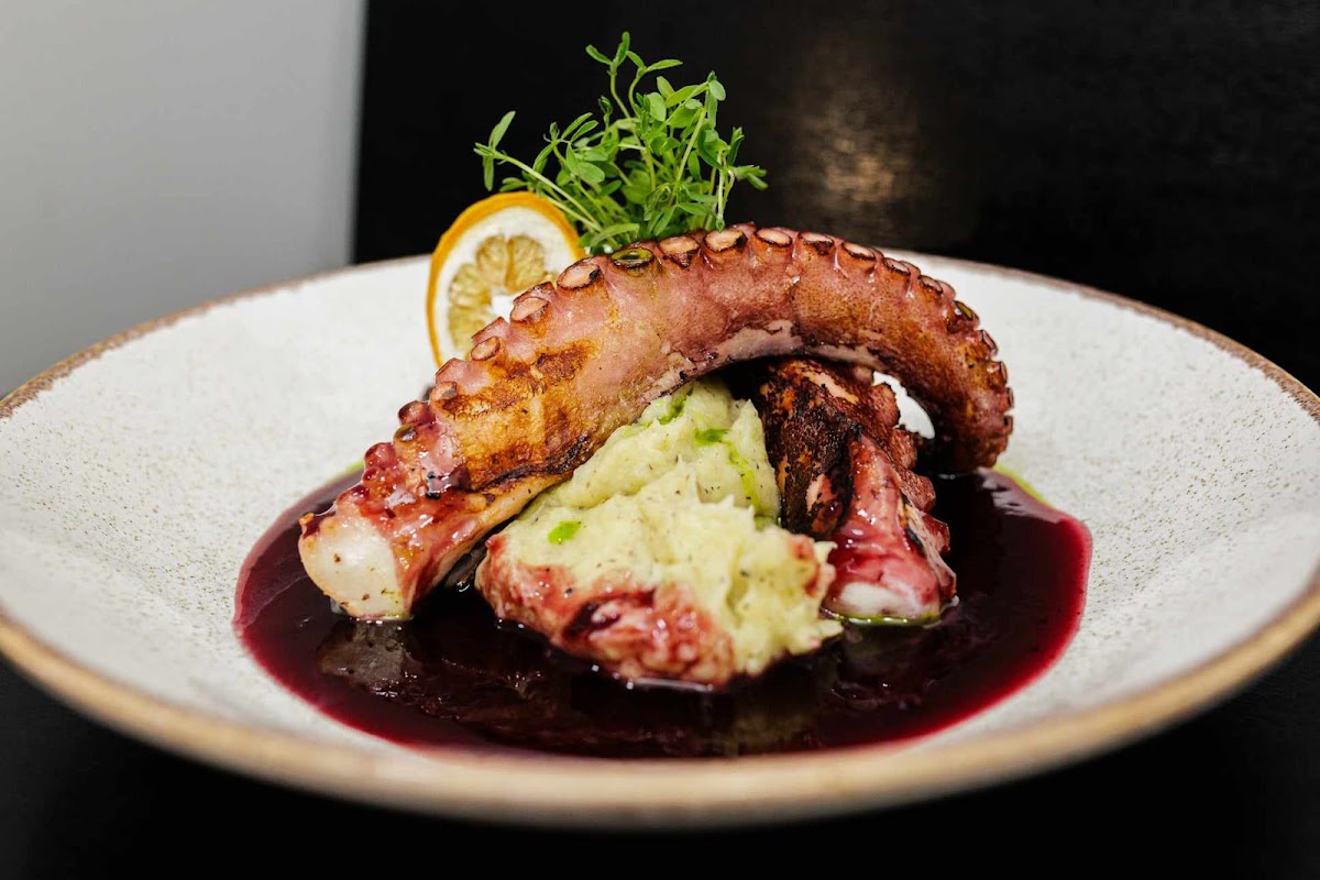 Alex Restaurant Galați - foto 2