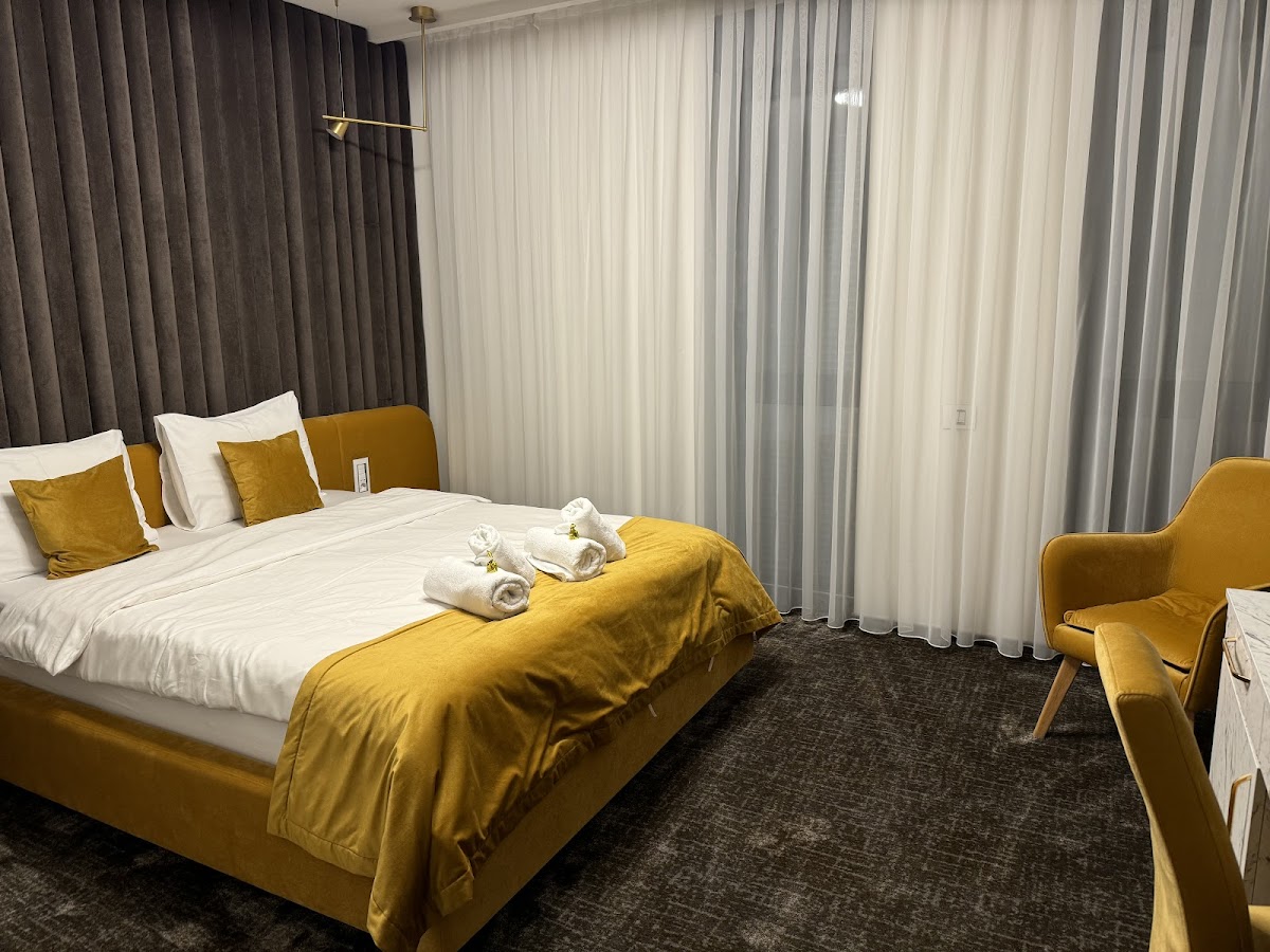 Alive Hotel
