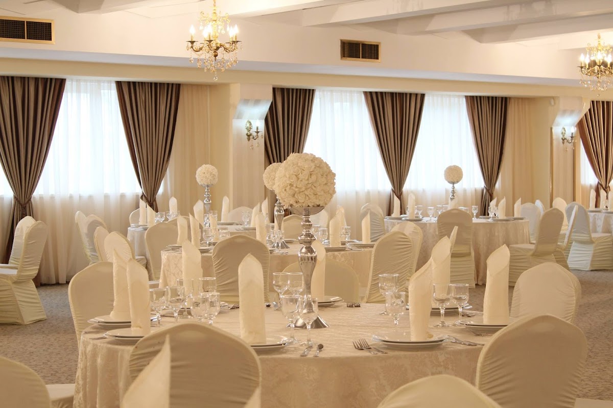 Almira Ballroom, Pantelimon