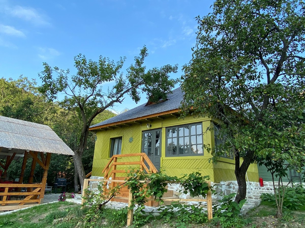 Aluniș Retreat, Aluniş
