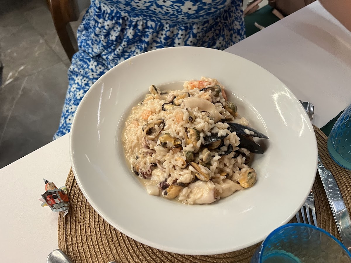 AMIS RESTAURANT - foto 5