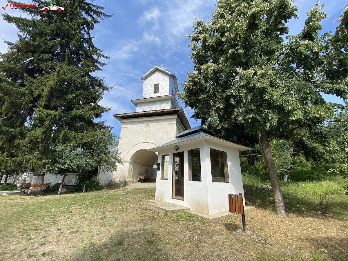 Ansamblul monument istoric ”Mănăstirea Cotești” - foto 2