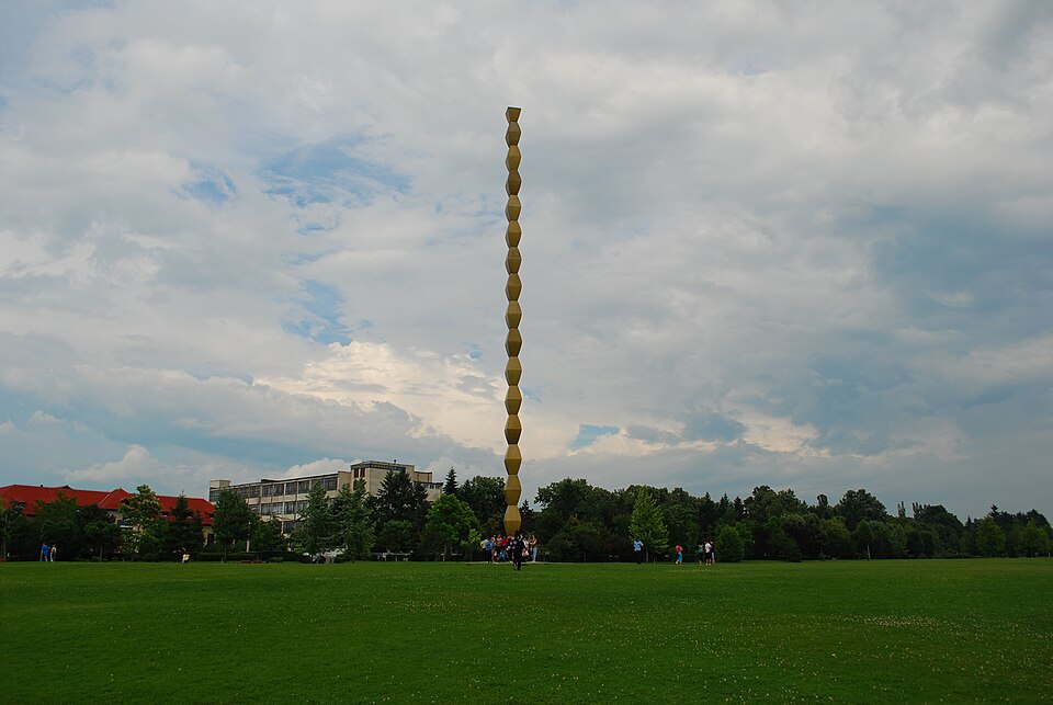 Ansamblul Monumental Brancusi