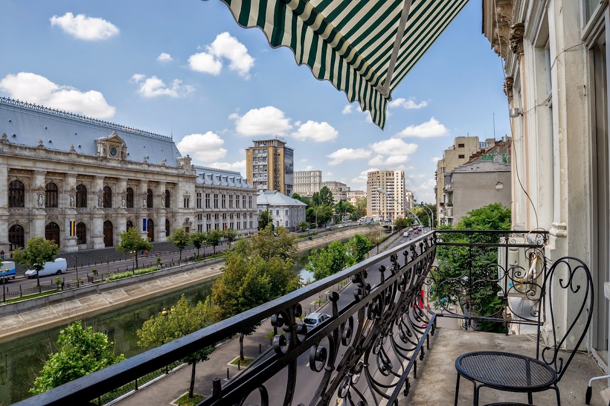 Antique Hostel Bucharest