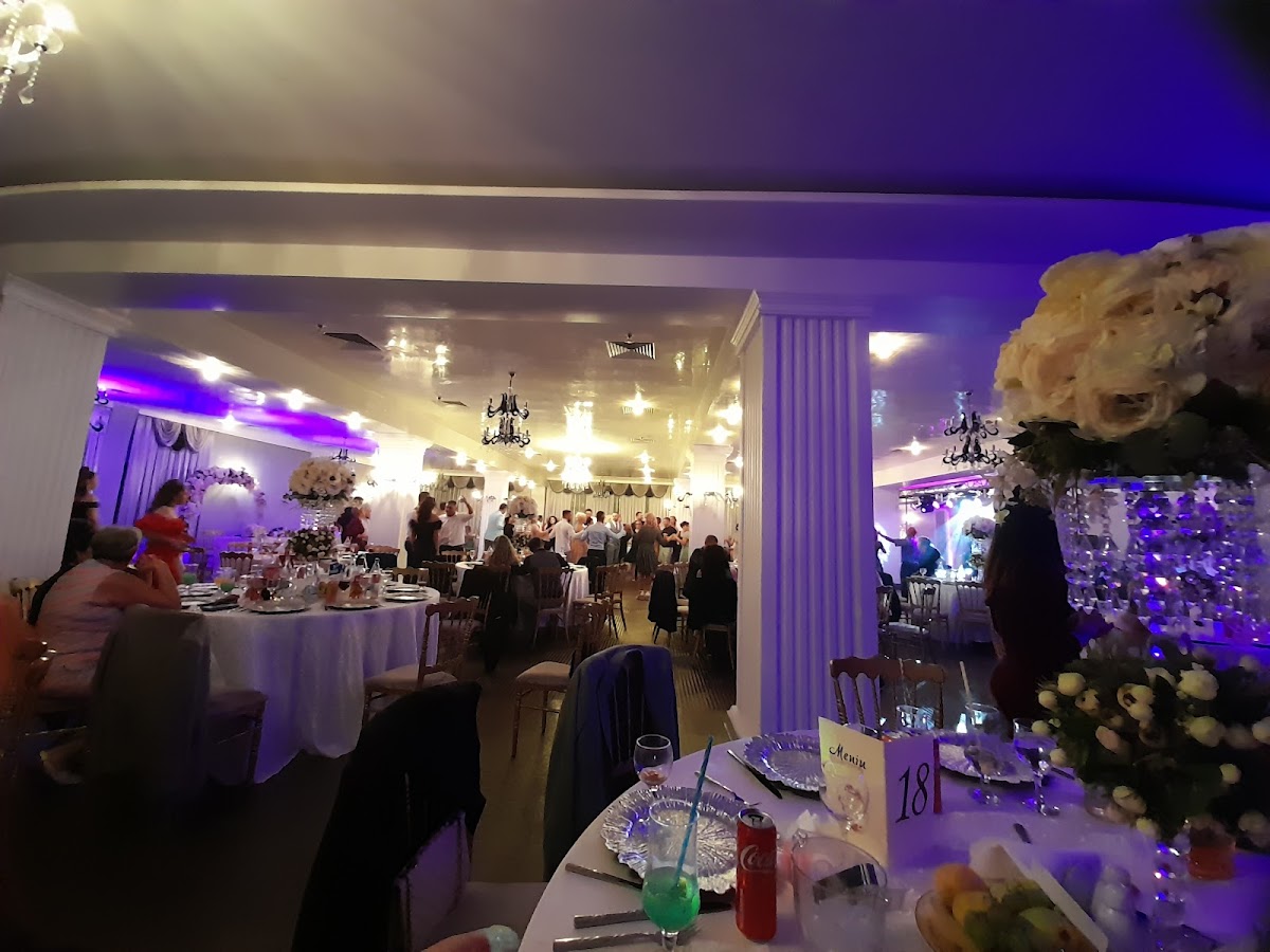 Arena Modern - foto 1