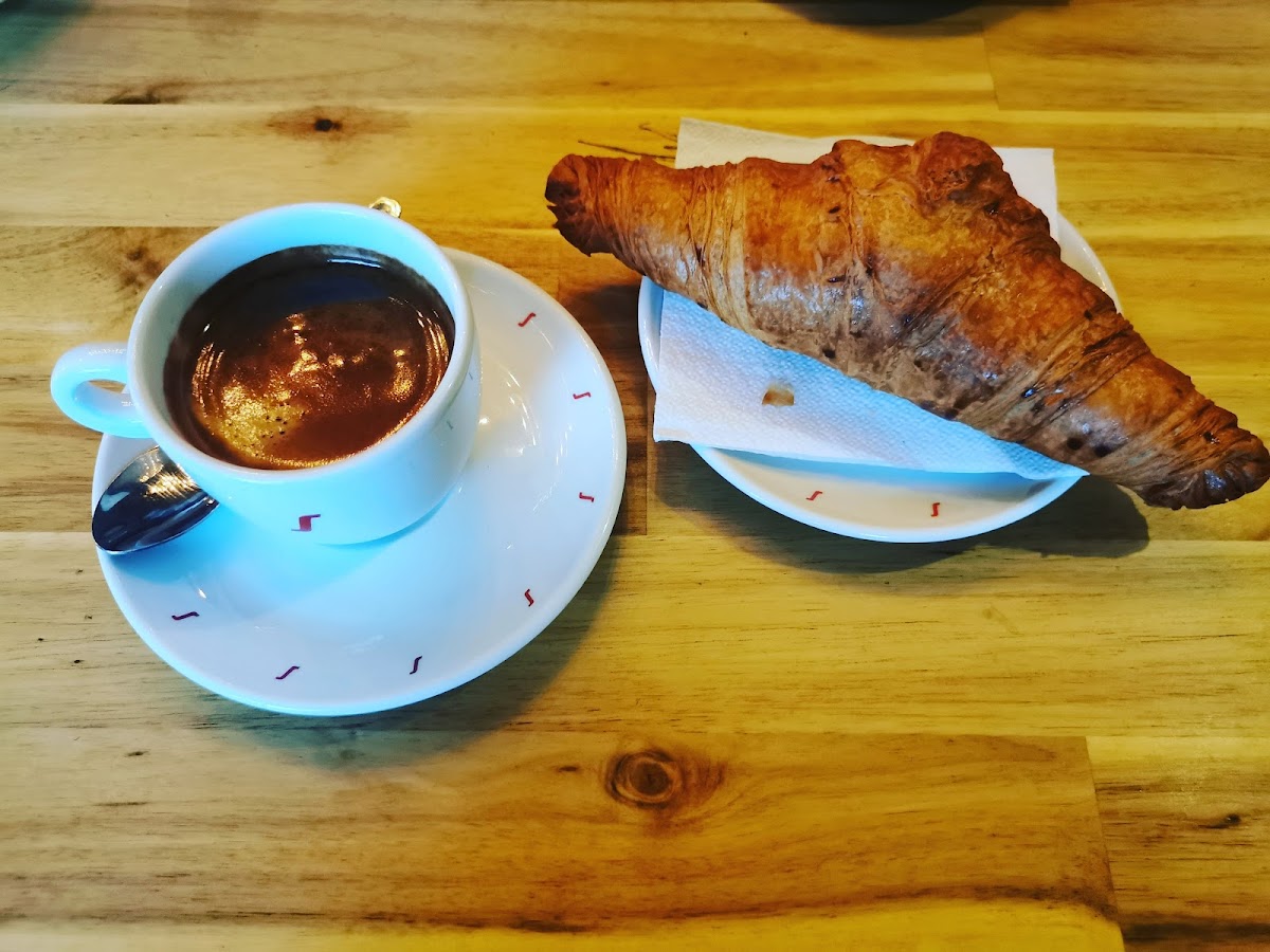 Atelier 3/8 - Cafe & Wine - foto 2