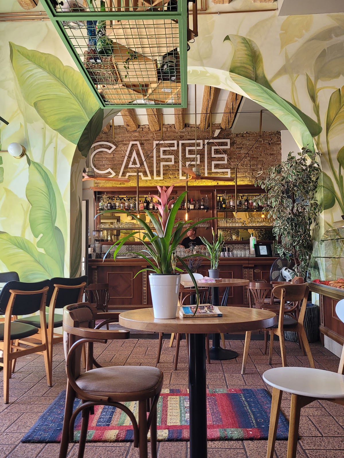 Atelier 3/8 - Cafe & Wine - foto 4