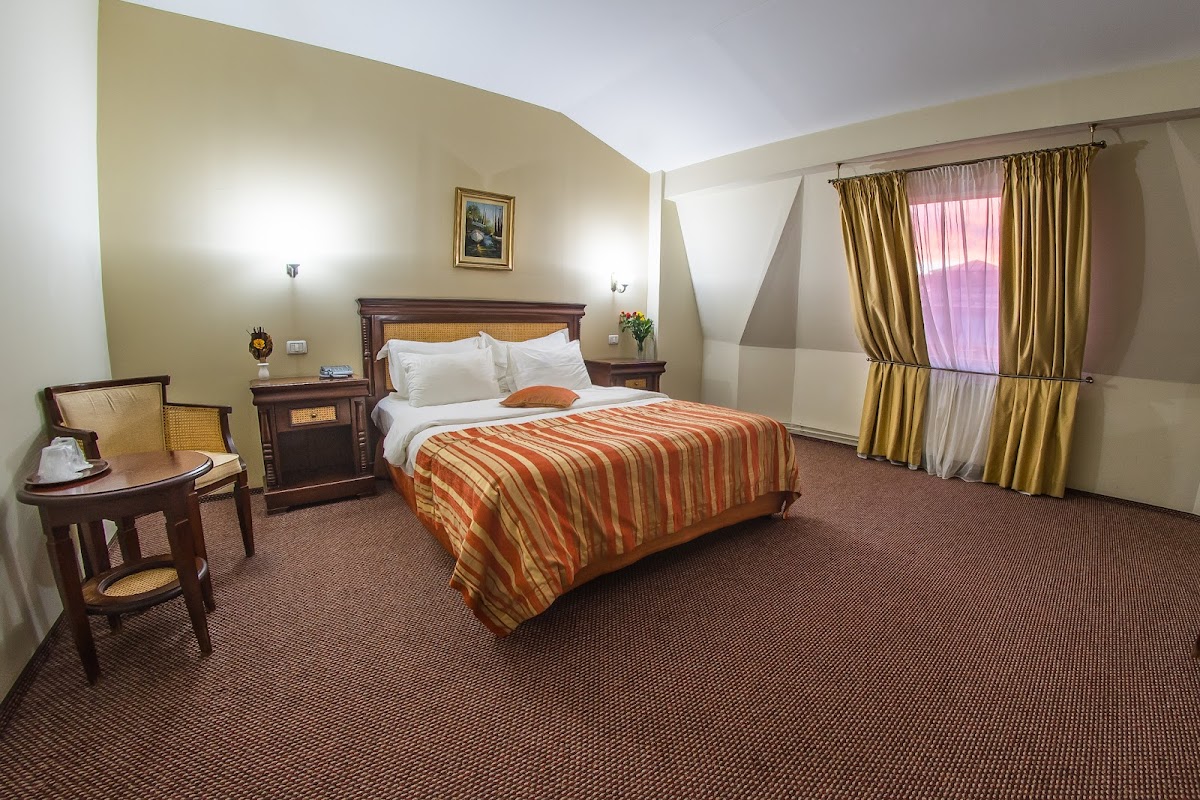 Atrium Hotel Ateneu City Center
