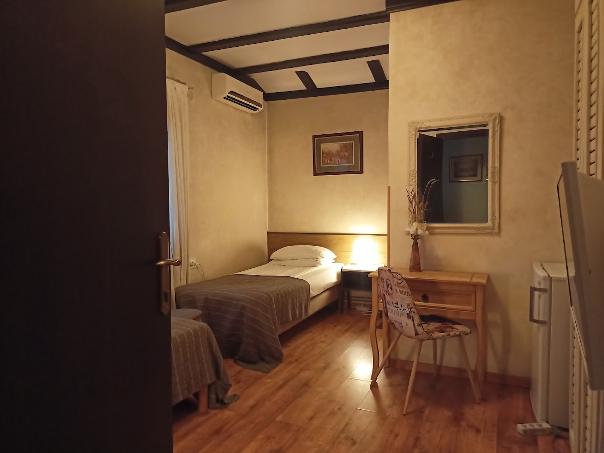 Avalon Rooms
