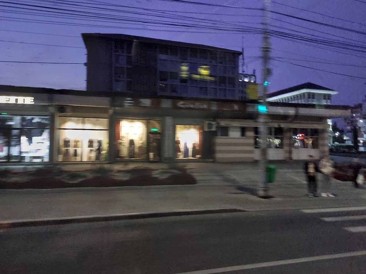Avenue Dee Salon