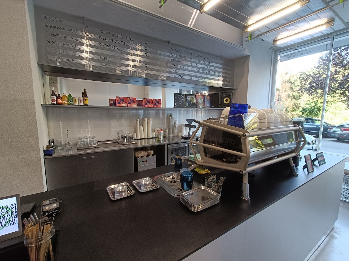 BAD HABITS Specialty Coffee Shop - foto 4
