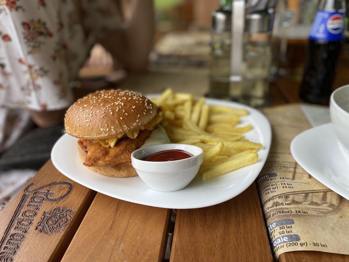 Barloiu Launge Cafe & Restaurant - foto 4