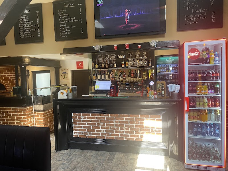 Barloiu Launge Cafe & Restaurant, Rucăr