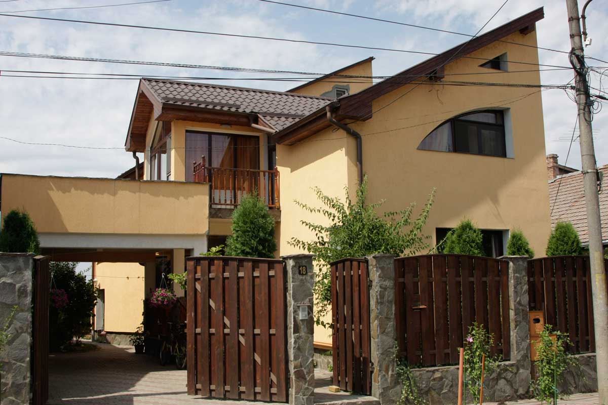 Bauer Apartment, Târgu Mureş