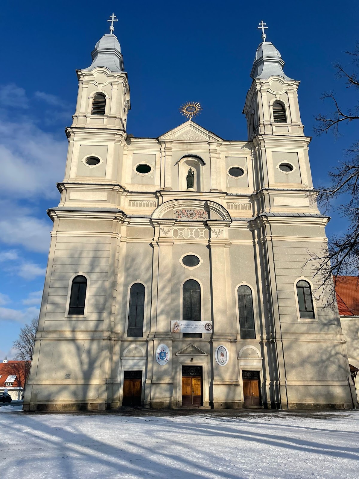 Basilique Șumuleu Ciuc - foto 1