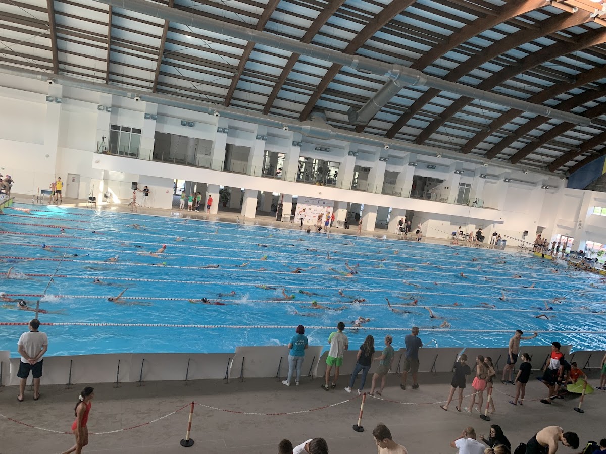 Bazinul de înot Olimpic Târgoviște