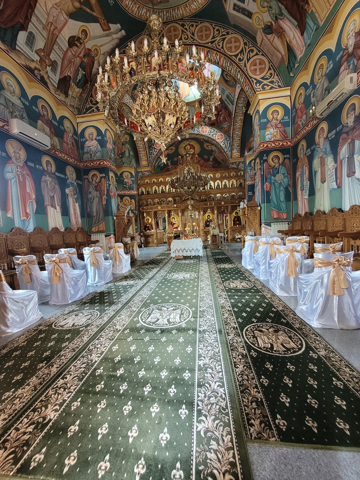 Biserica Acoperamantul Maicii Domnului Sf. Ioan Rusul Sf. Arhidiacon Stefan - foto 1