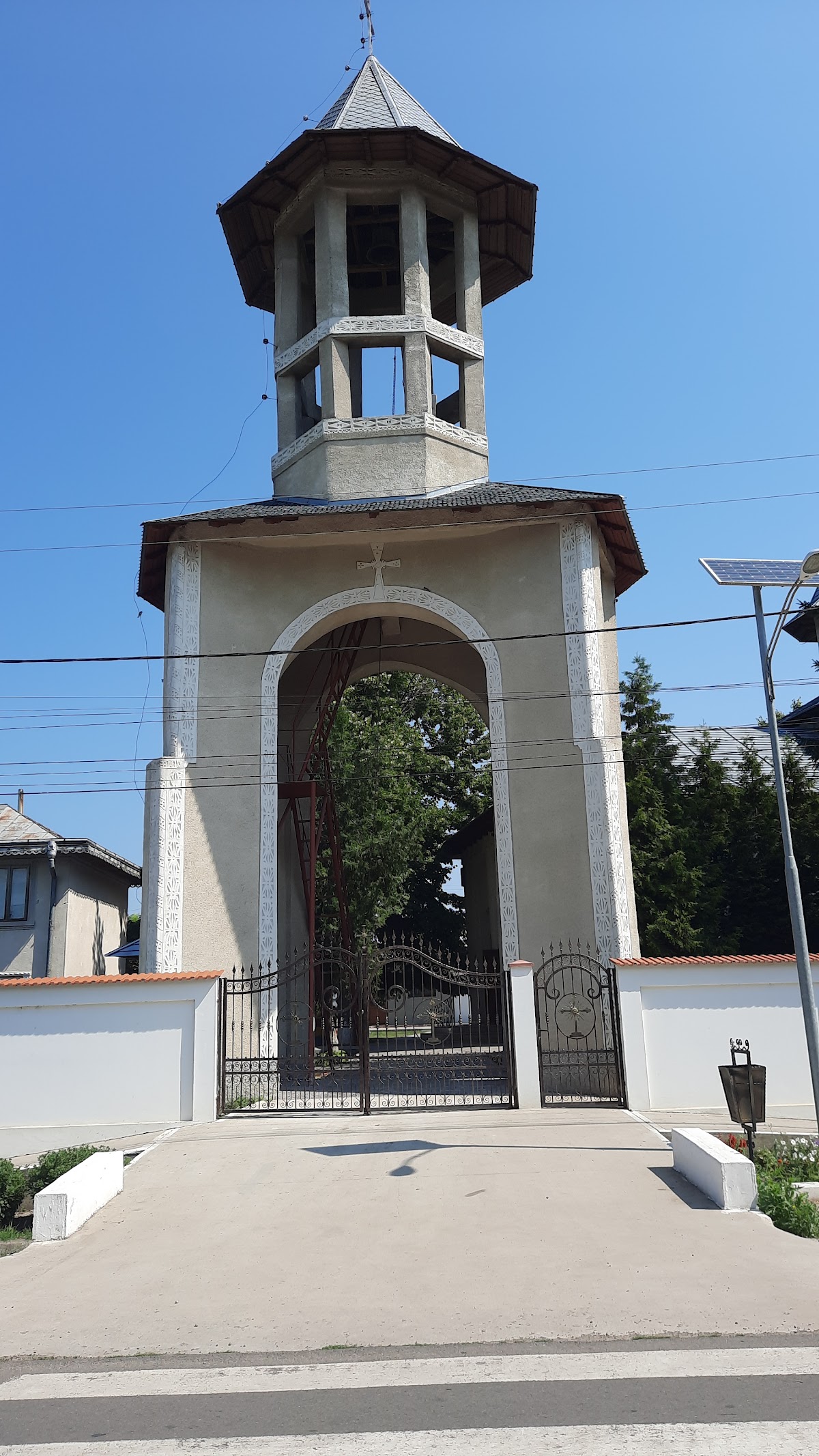 Biserica "Adormirea Maicii Domnului" Corod