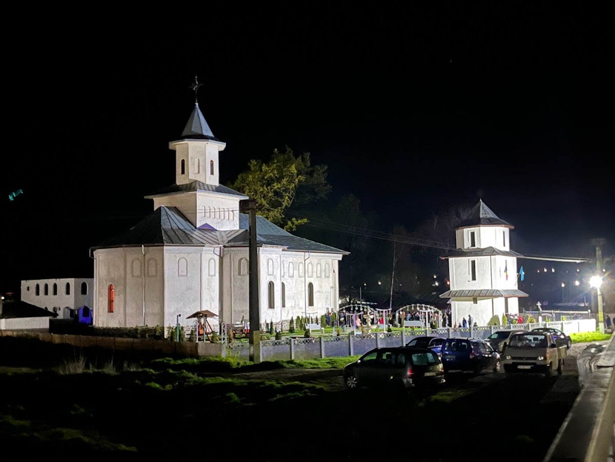 Biserica "Adormirea Maicii Domnului" Pechea - foto 5
