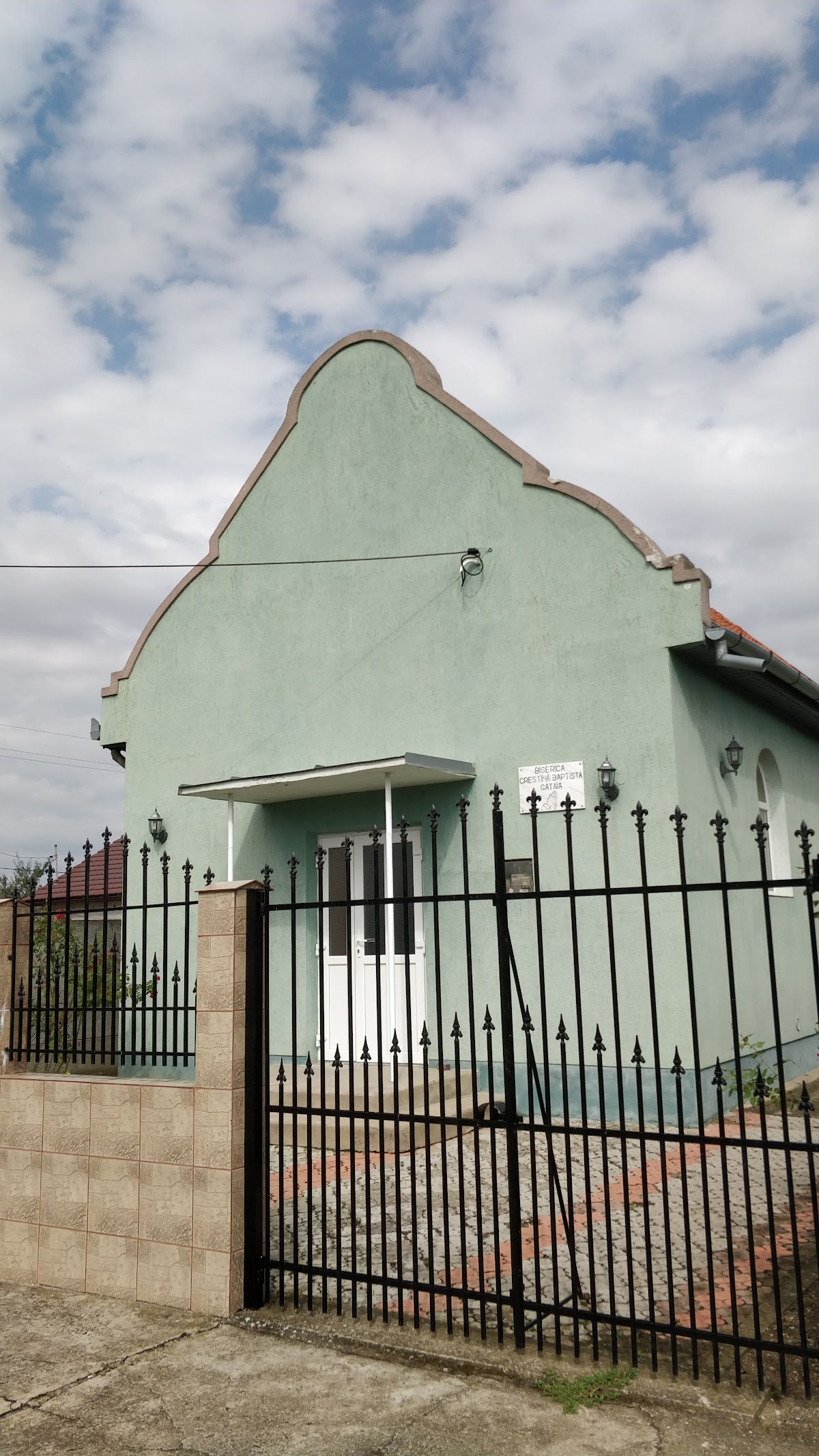Biserica Baptistă Gătaia - foto 3