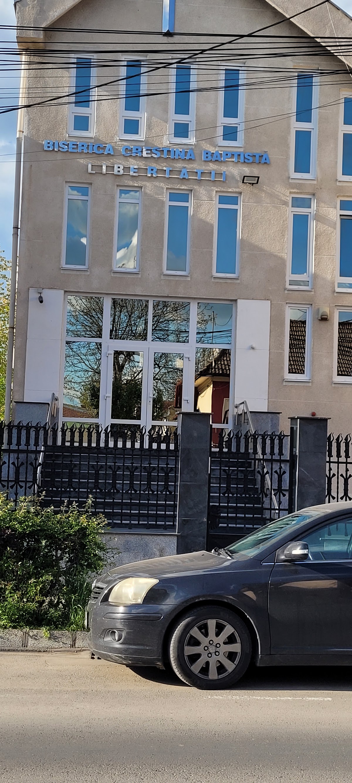 Biserica Baptistă Libertății - foto 4