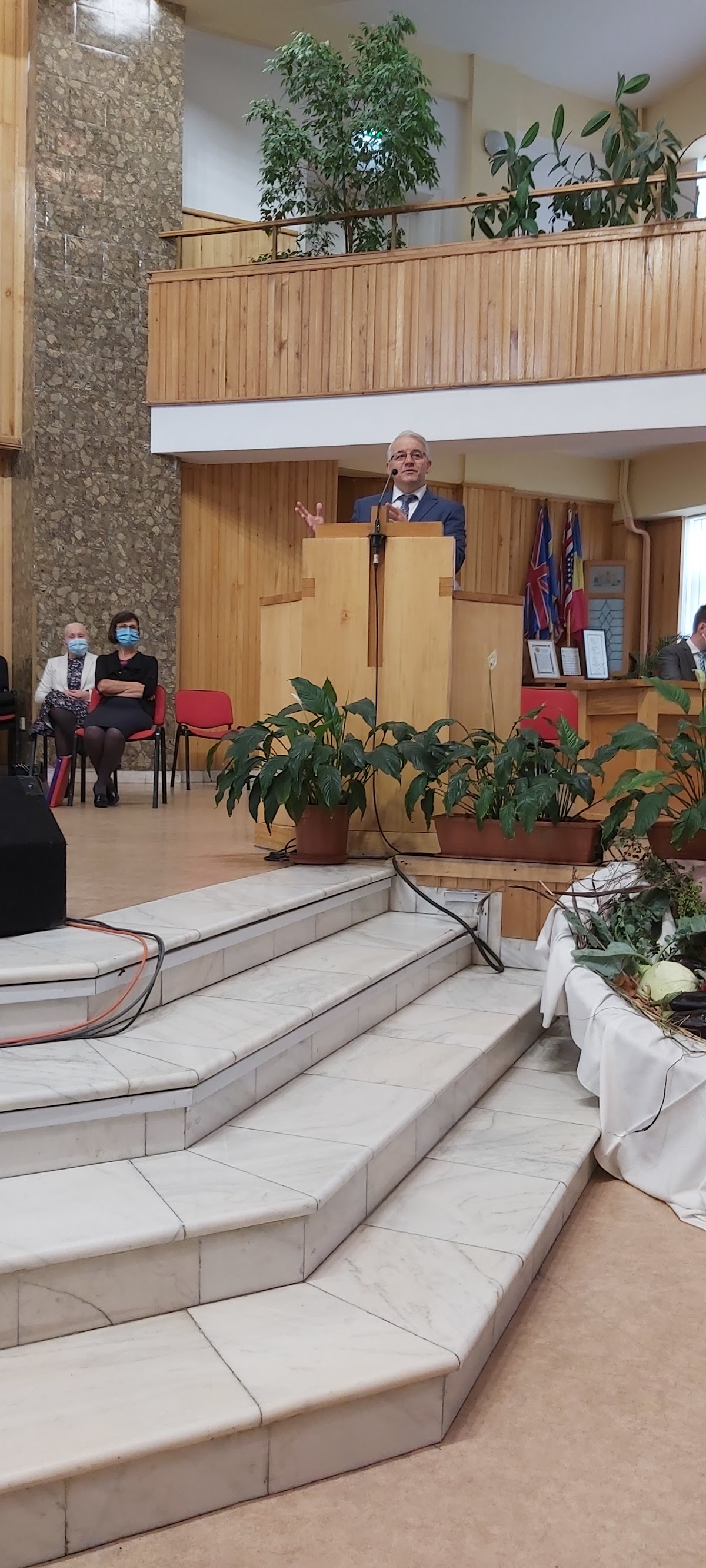 Biserica Baptistă Sfânta Treime - foto 4