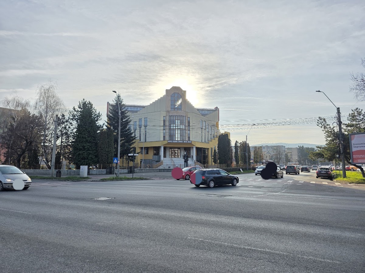 Biserica Baptistă Sfânta Treime - foto 5