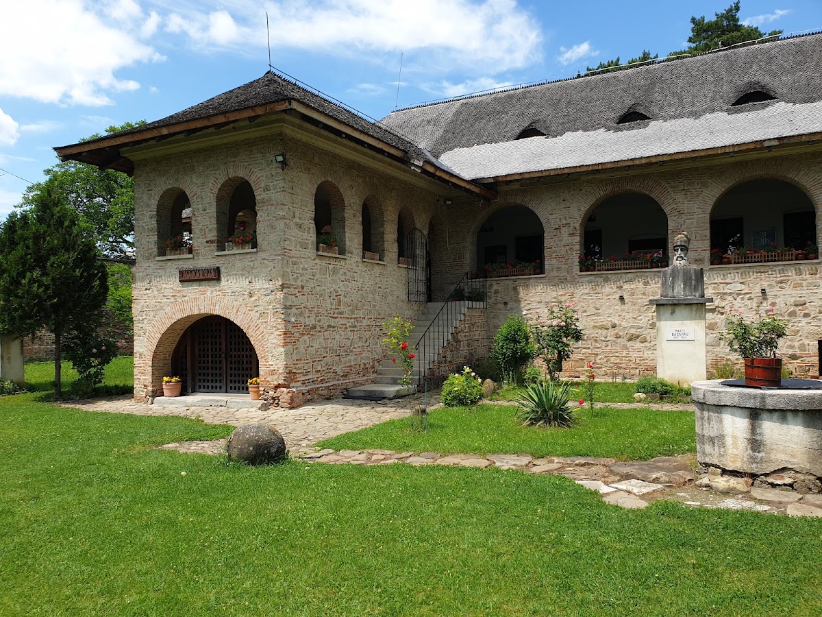 Biserica Brebu Manastirii "Schimbarea la Fata si Sfantul cuvios Gheorghe de la Cernica"