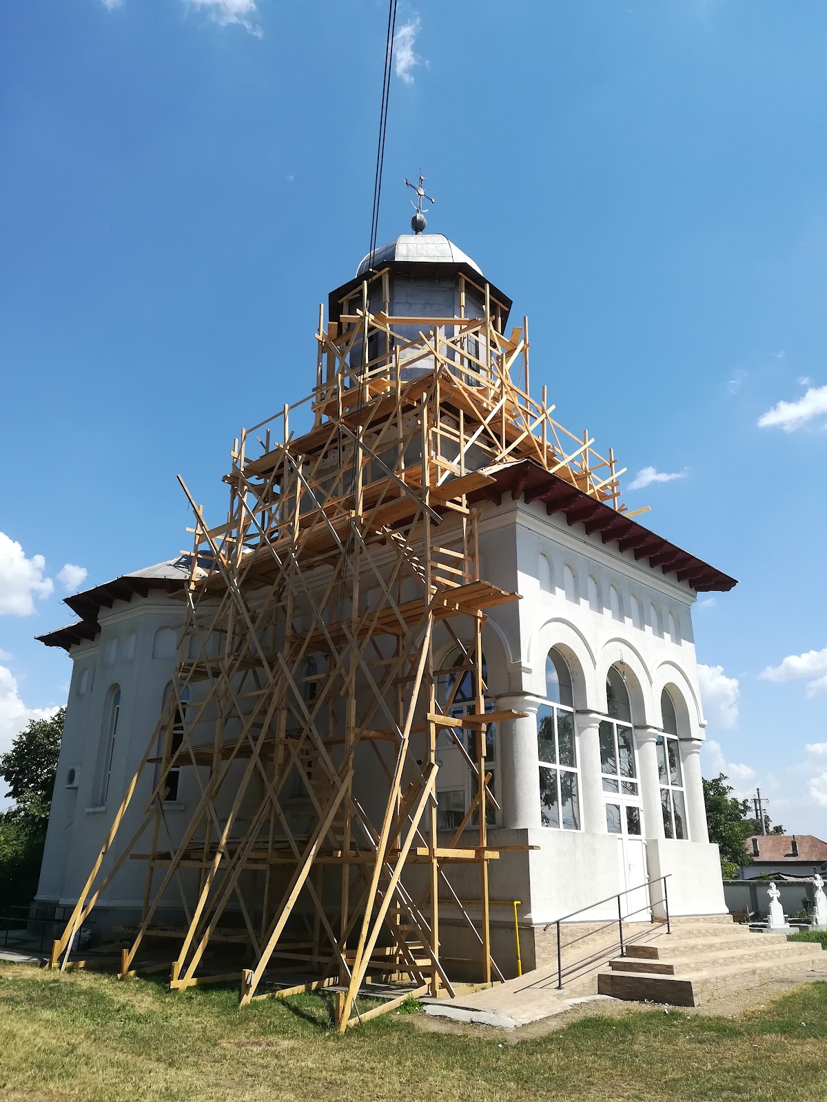 Biserica Caţichea - foto 1