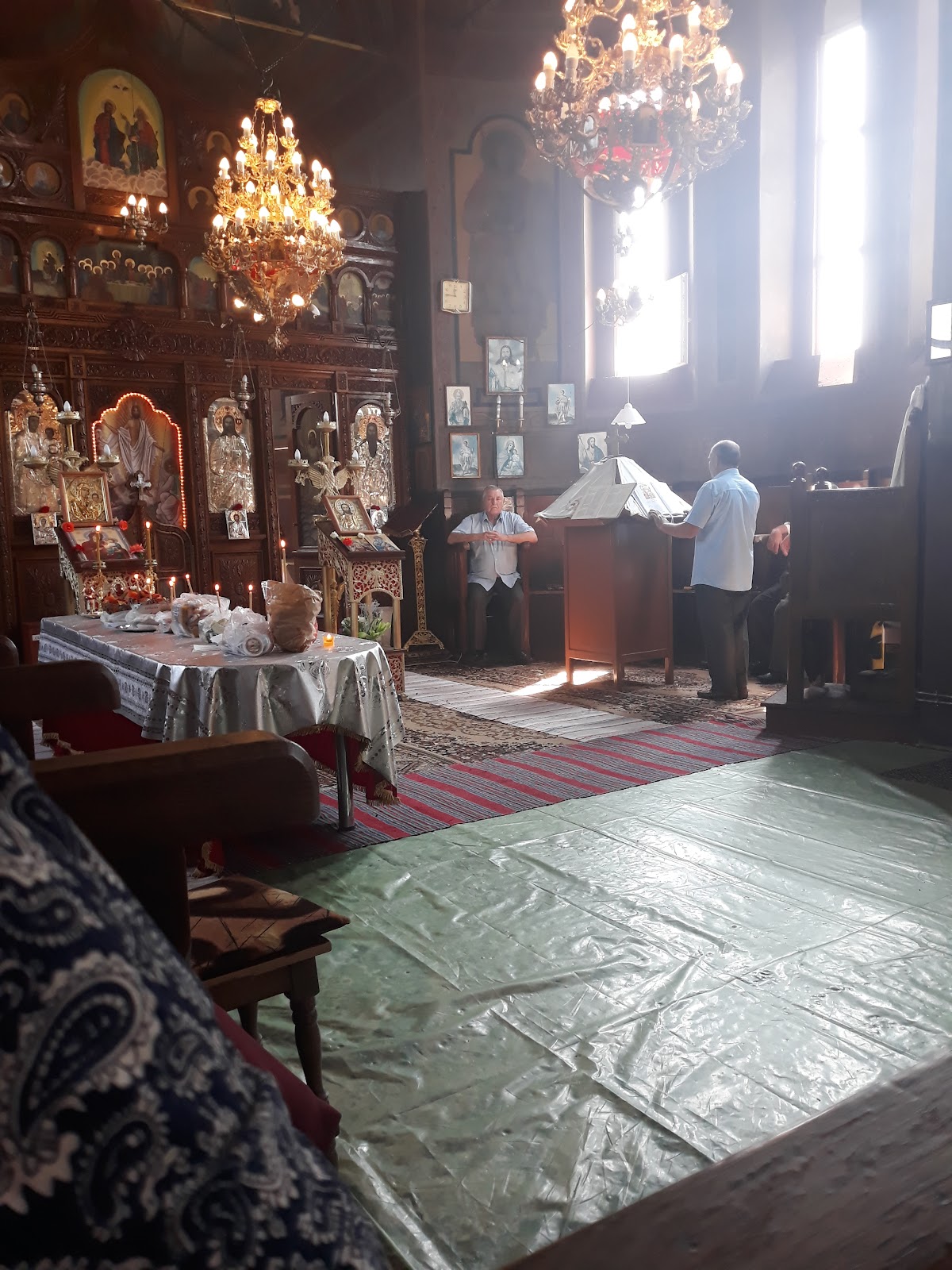 Biserica Caţichea - foto 2