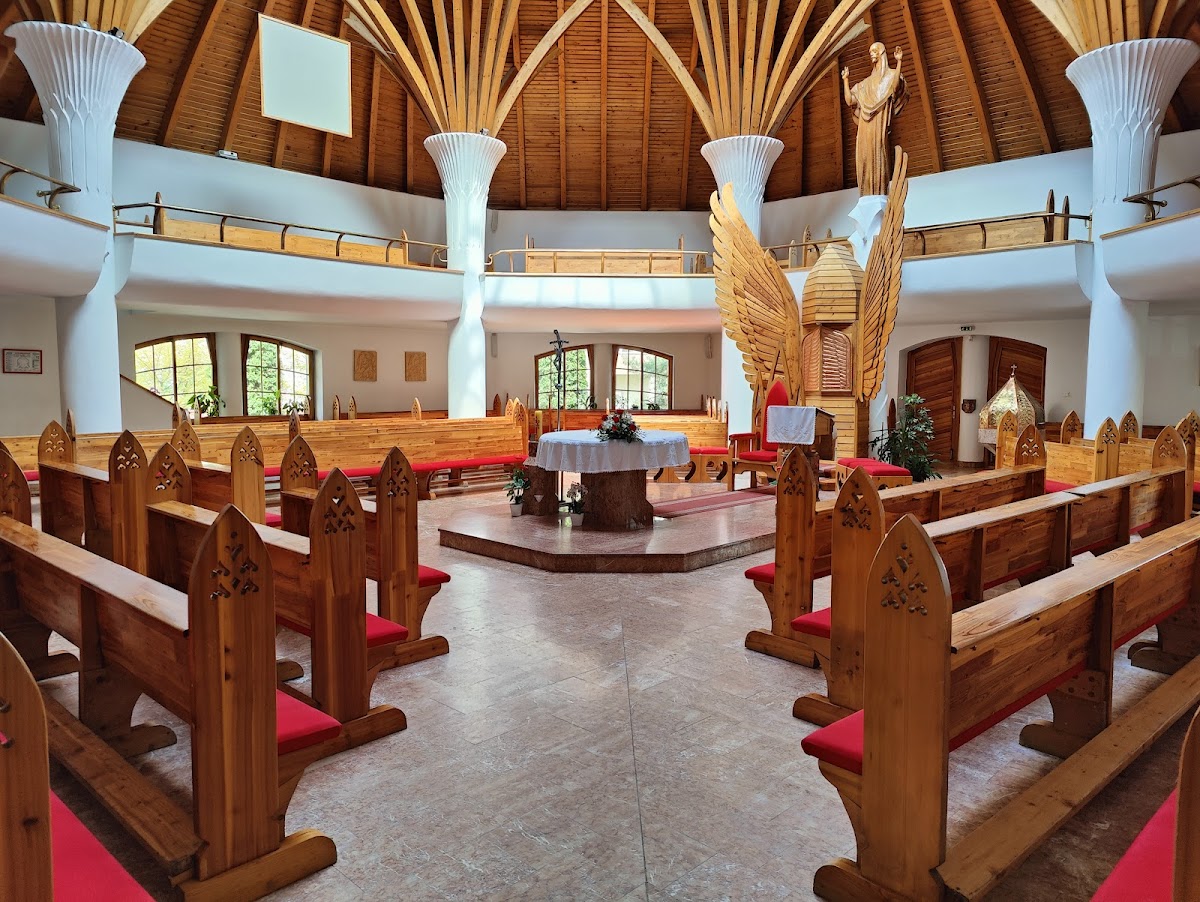 Biserica catolică Millennium - foto 2