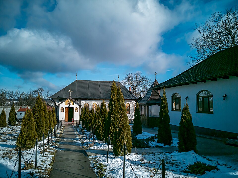 Biserica centrala Suharău, Suharău