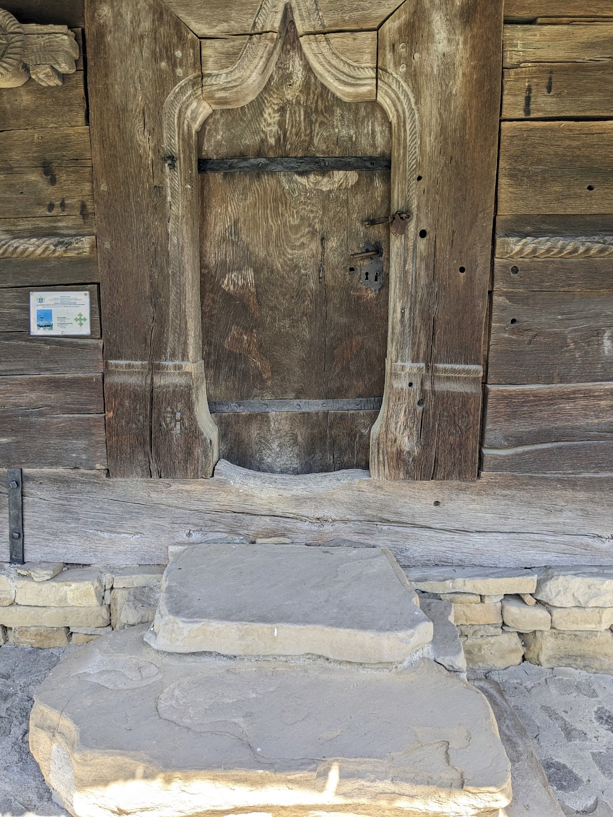 Iglesia de madera de San Arcángeles - foto 4