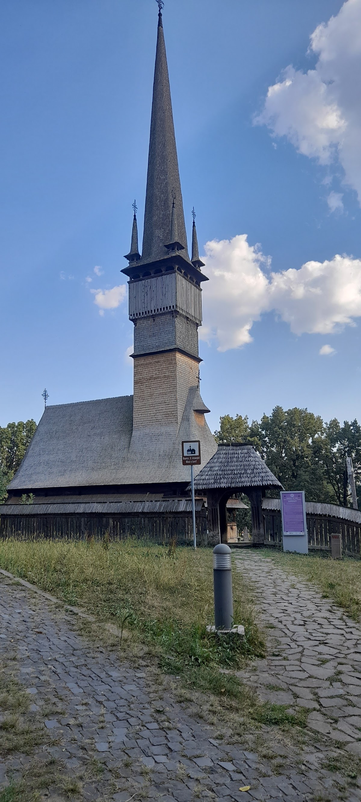 Wooden Church of Saints Constantine and Elena - foto 2
