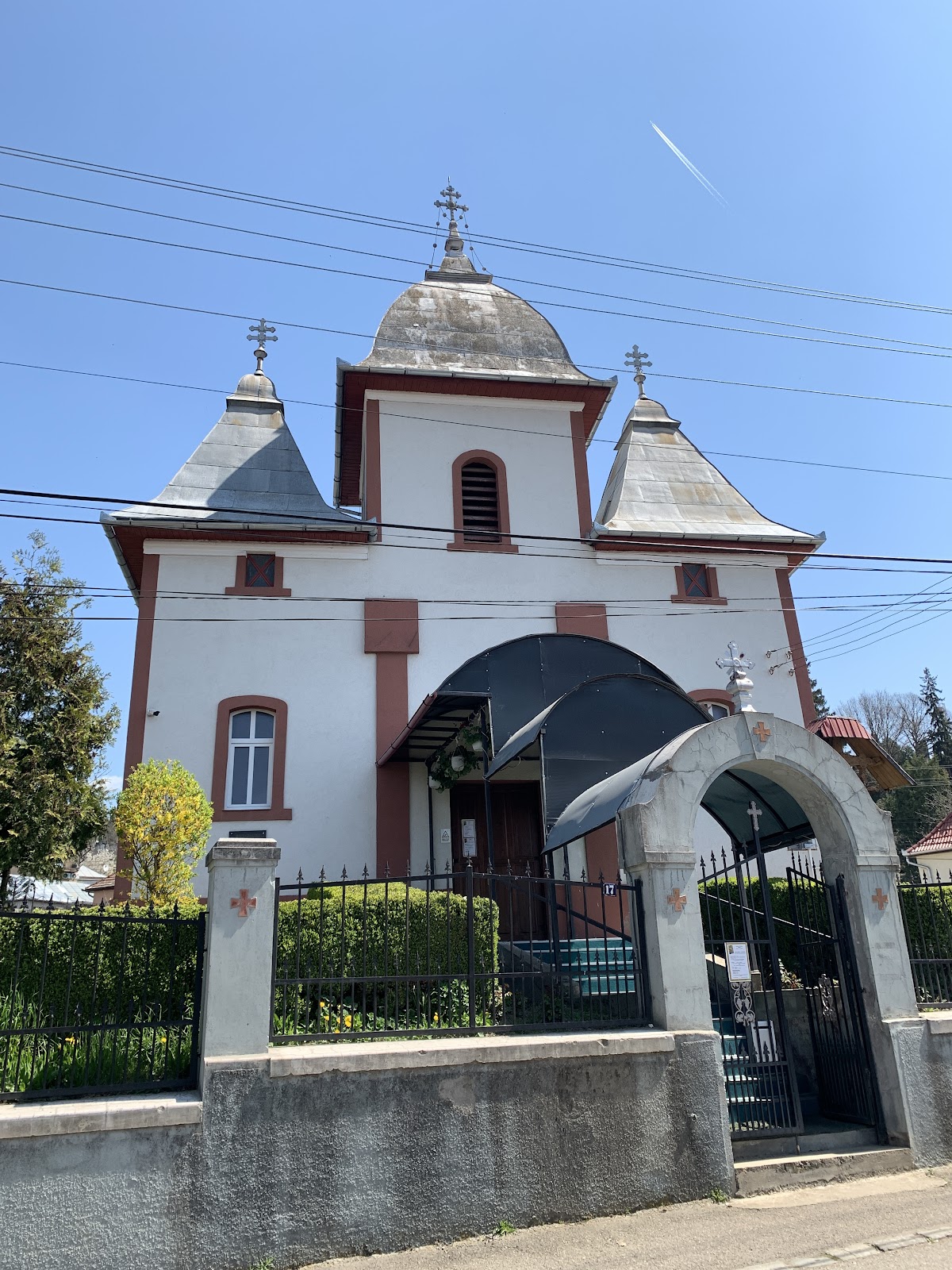 Biserica Dintre Români