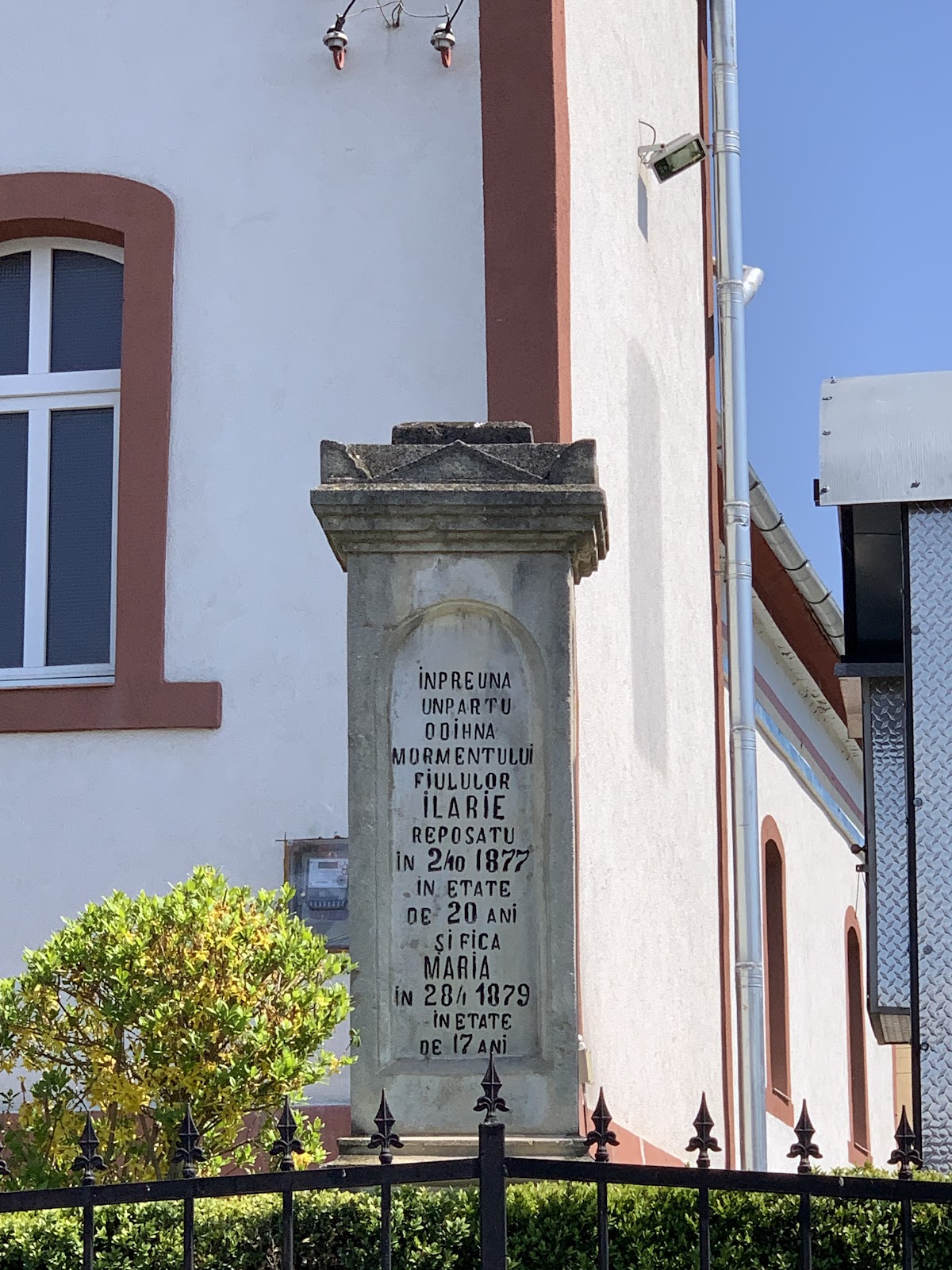 Biserica Dintre Români - foto 5
