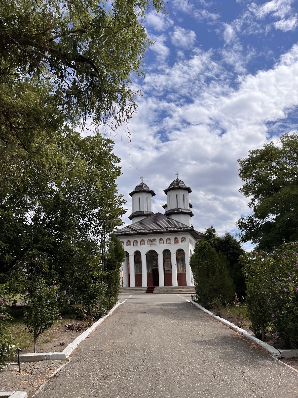 Biserica Doicești - foto 4