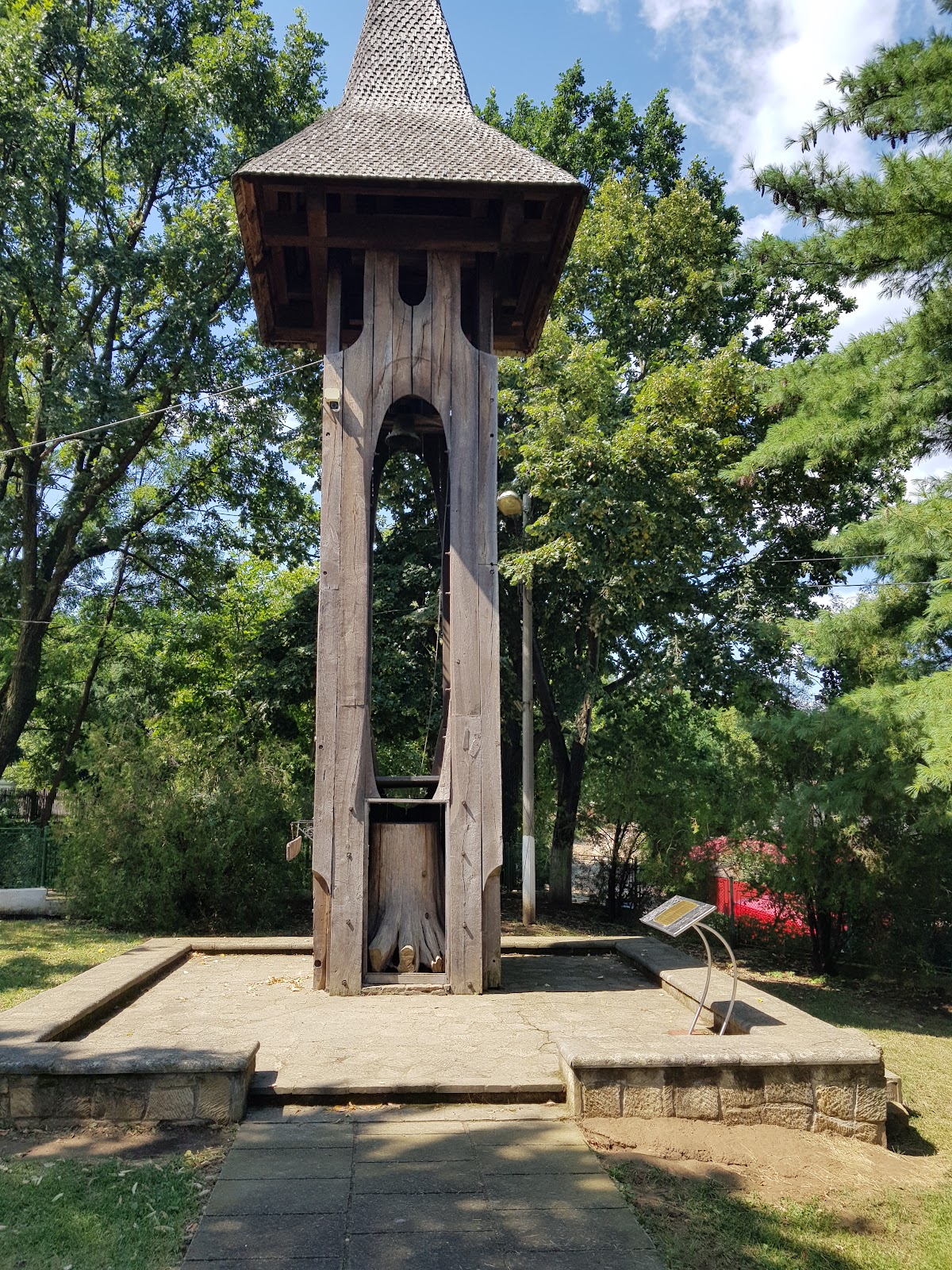 Biserica Domnească din Borzești - foto 3