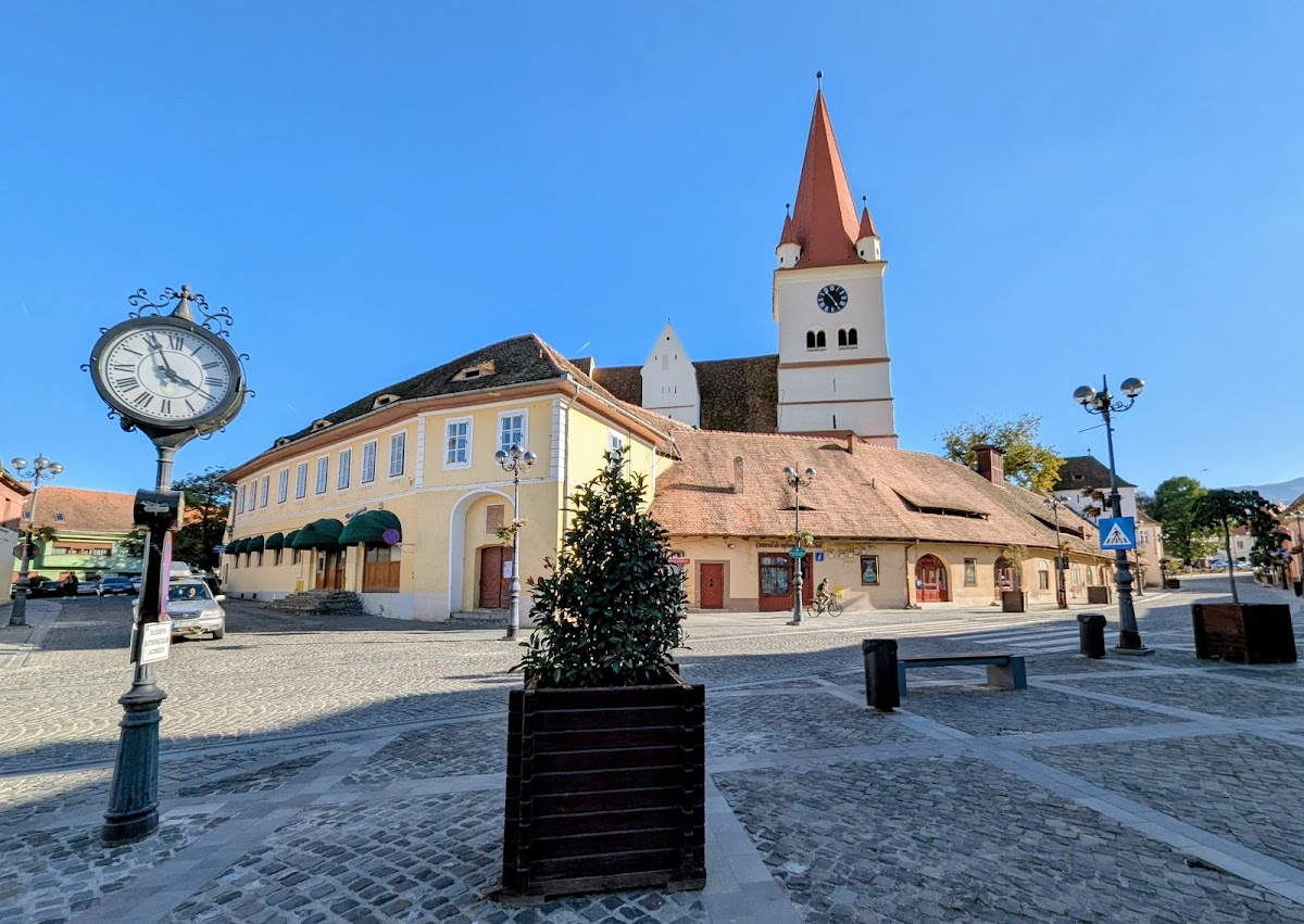 Biserica Fortificată Sfânta Walpurga - foto 2