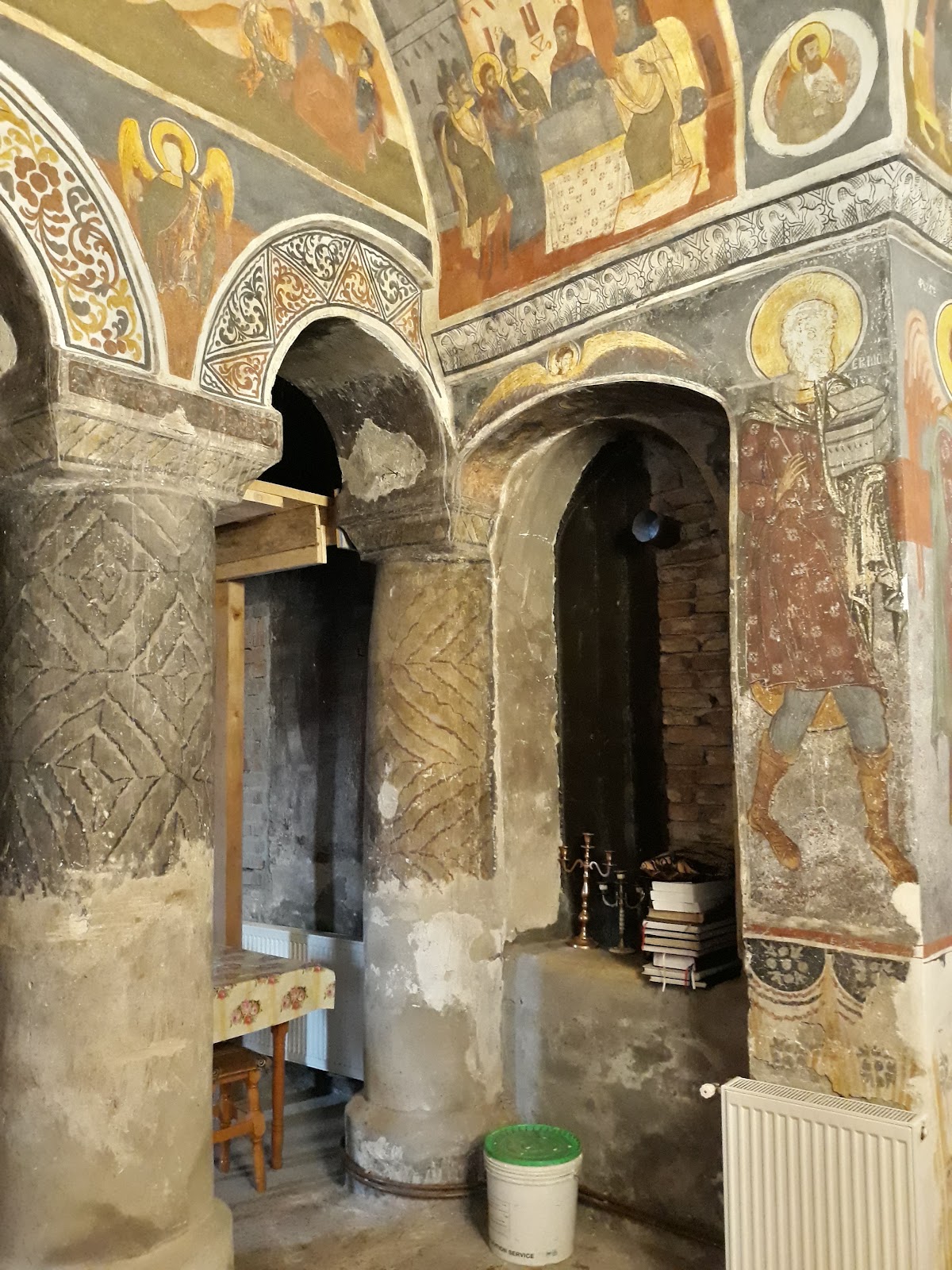 Biserica Galbenă din Urlați - foto 4