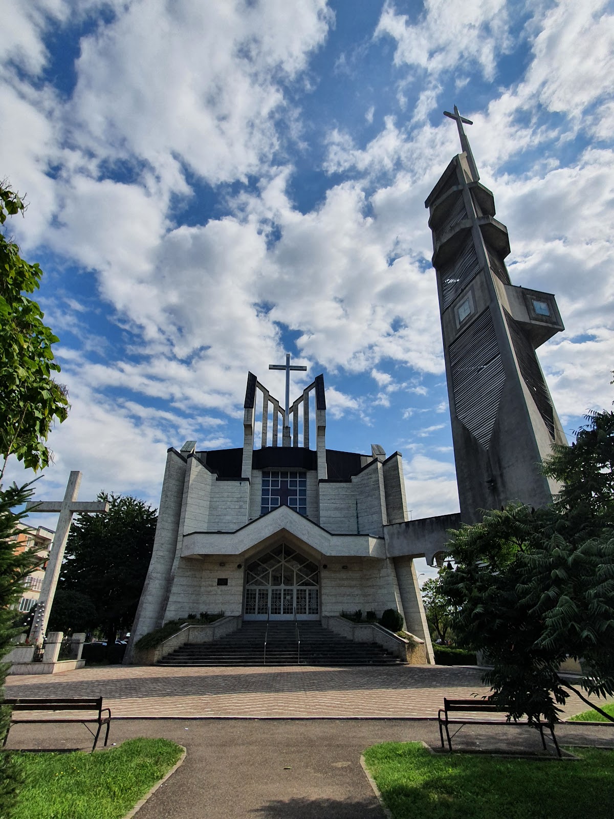 Biserica Greco-Catolică Sfânta Cruce