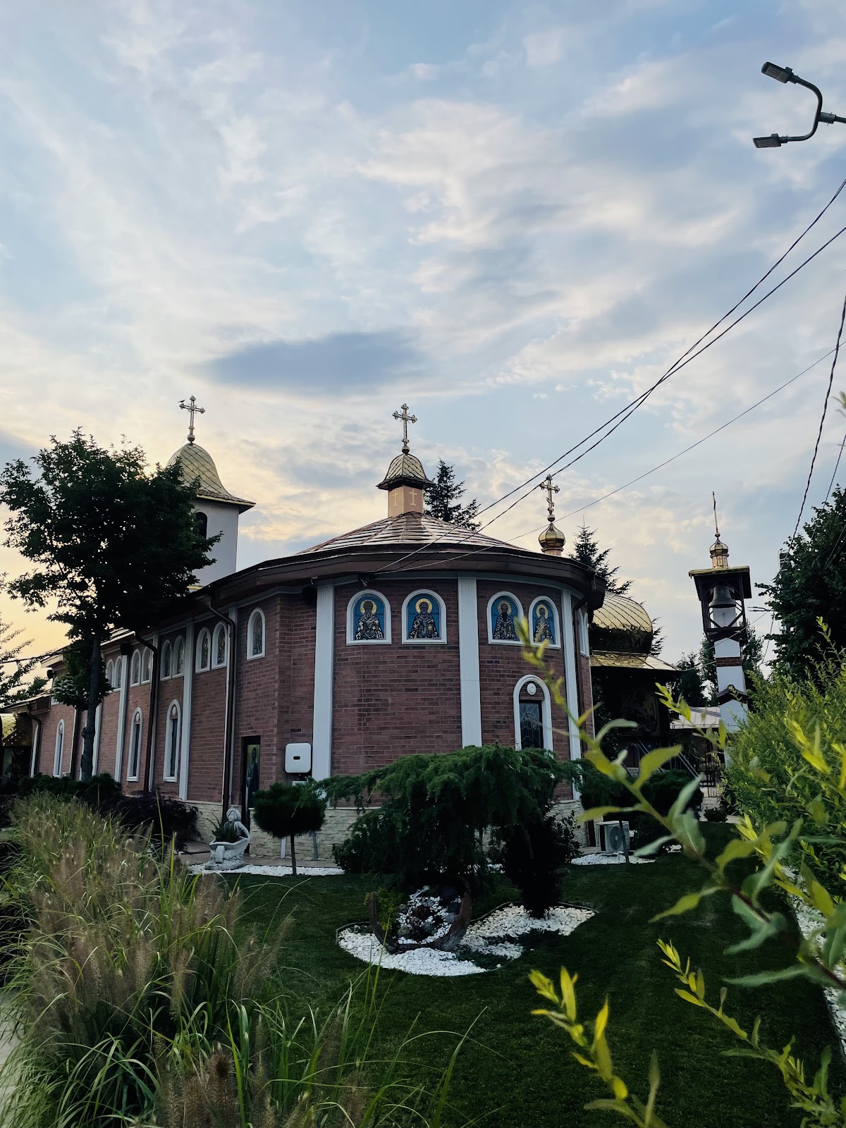 Chiesa della Fonte della Guarigione, Chiajna - foto 4