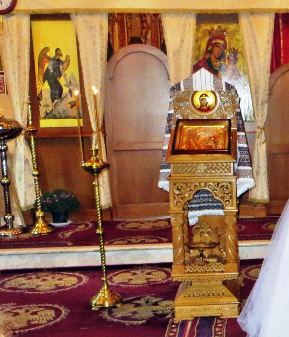 Biserica Izvorul Tămăduirii din Câmpulung Moldovenesc - foto 4