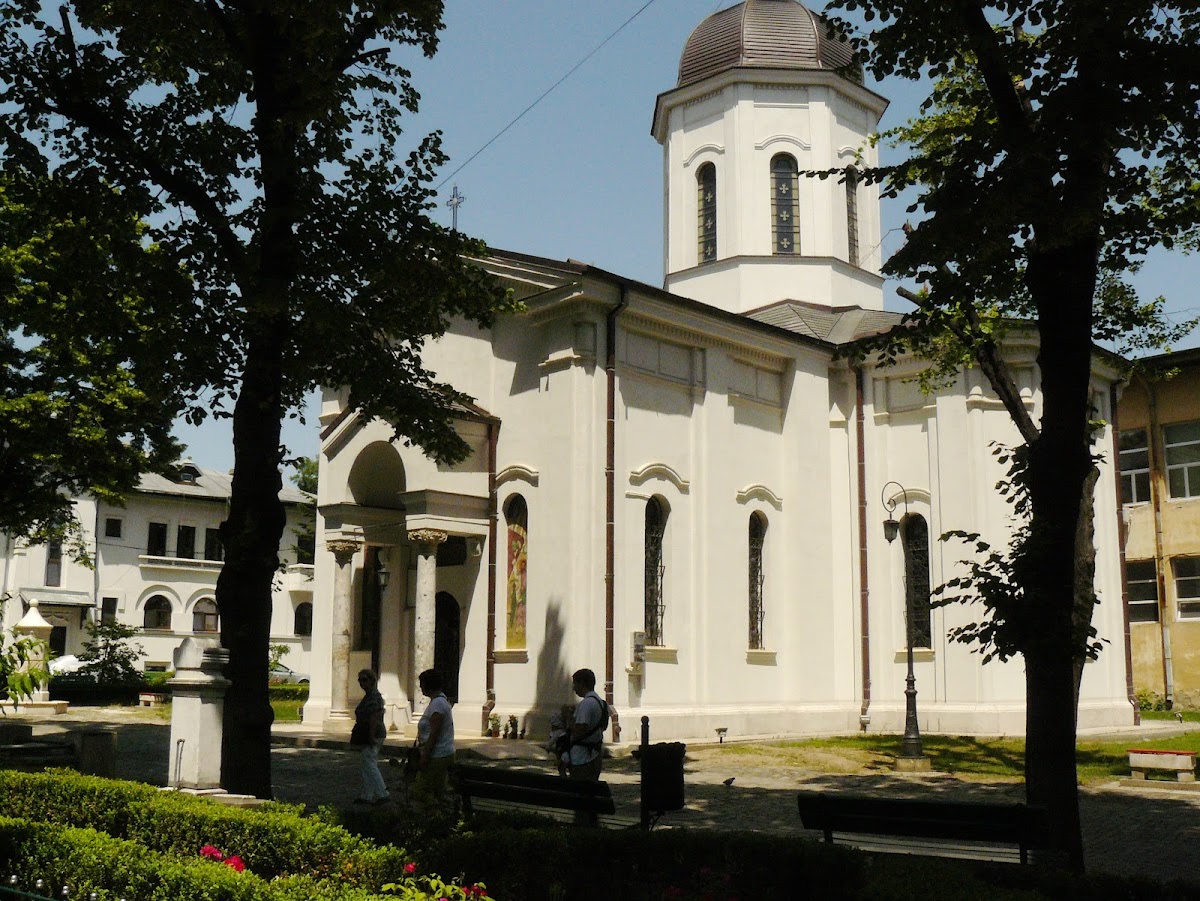 Biserica Izvorul Tămăduirii - Mavrogheni - foto 2