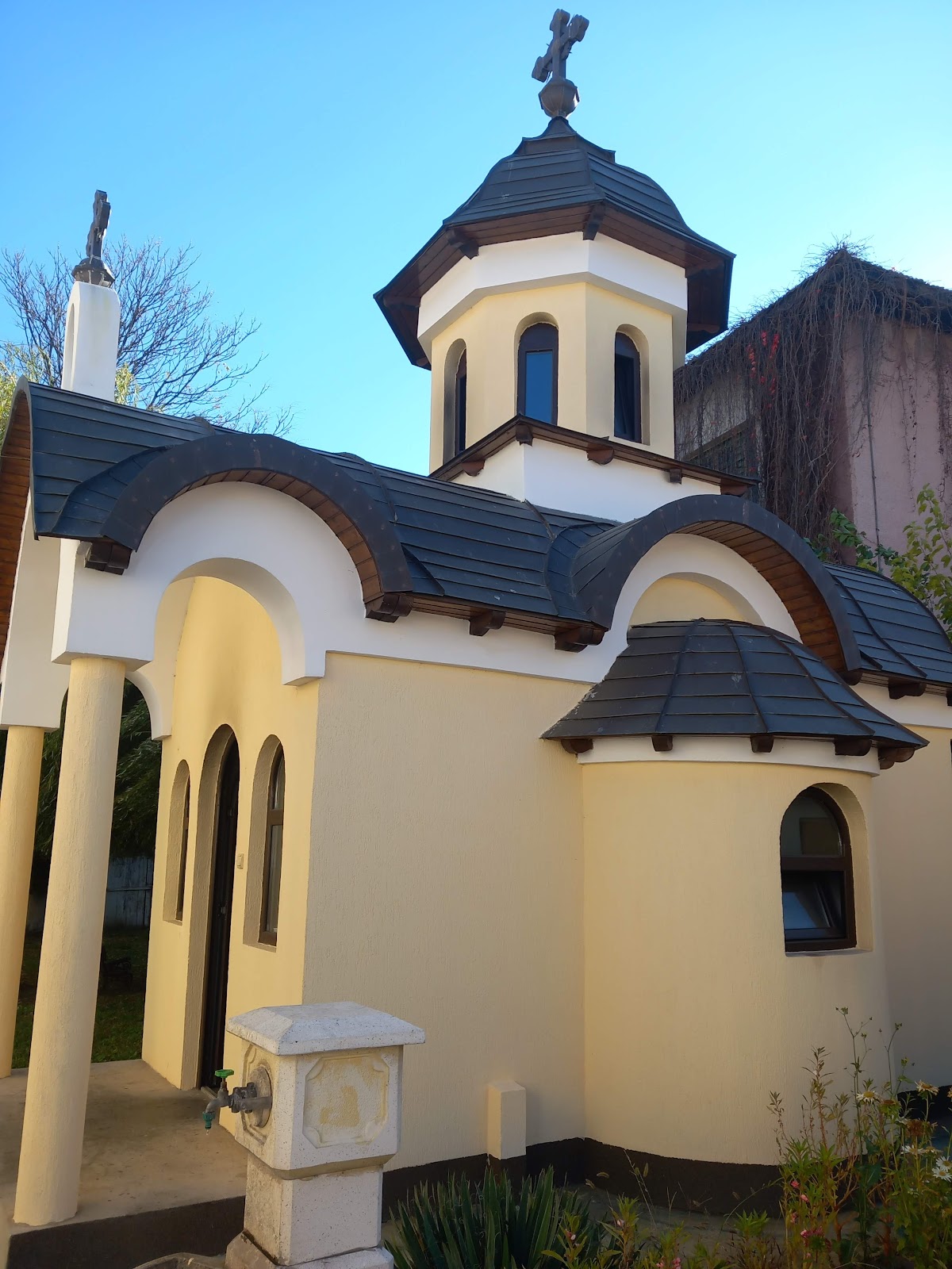 Biserica Maioreasa - foto 4