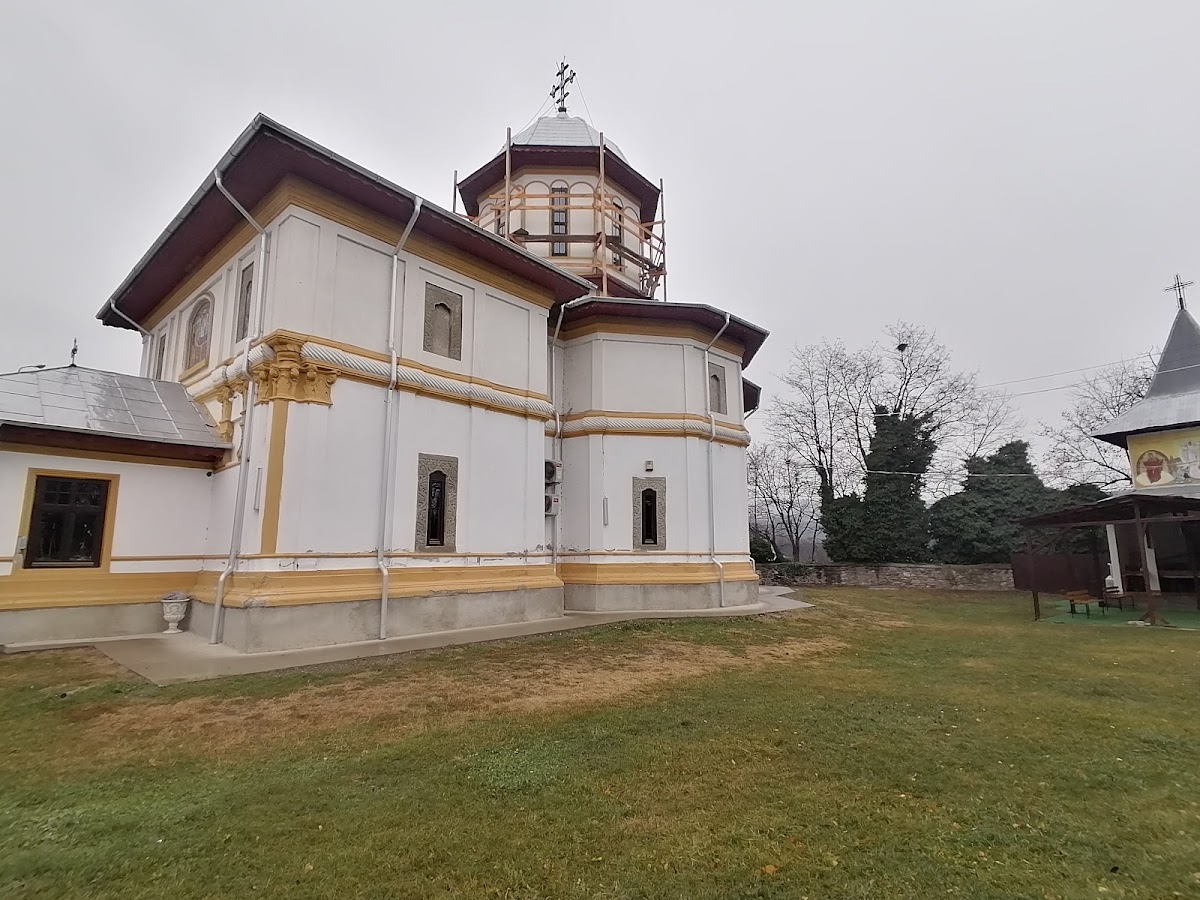 Iglesia Mânăstirea