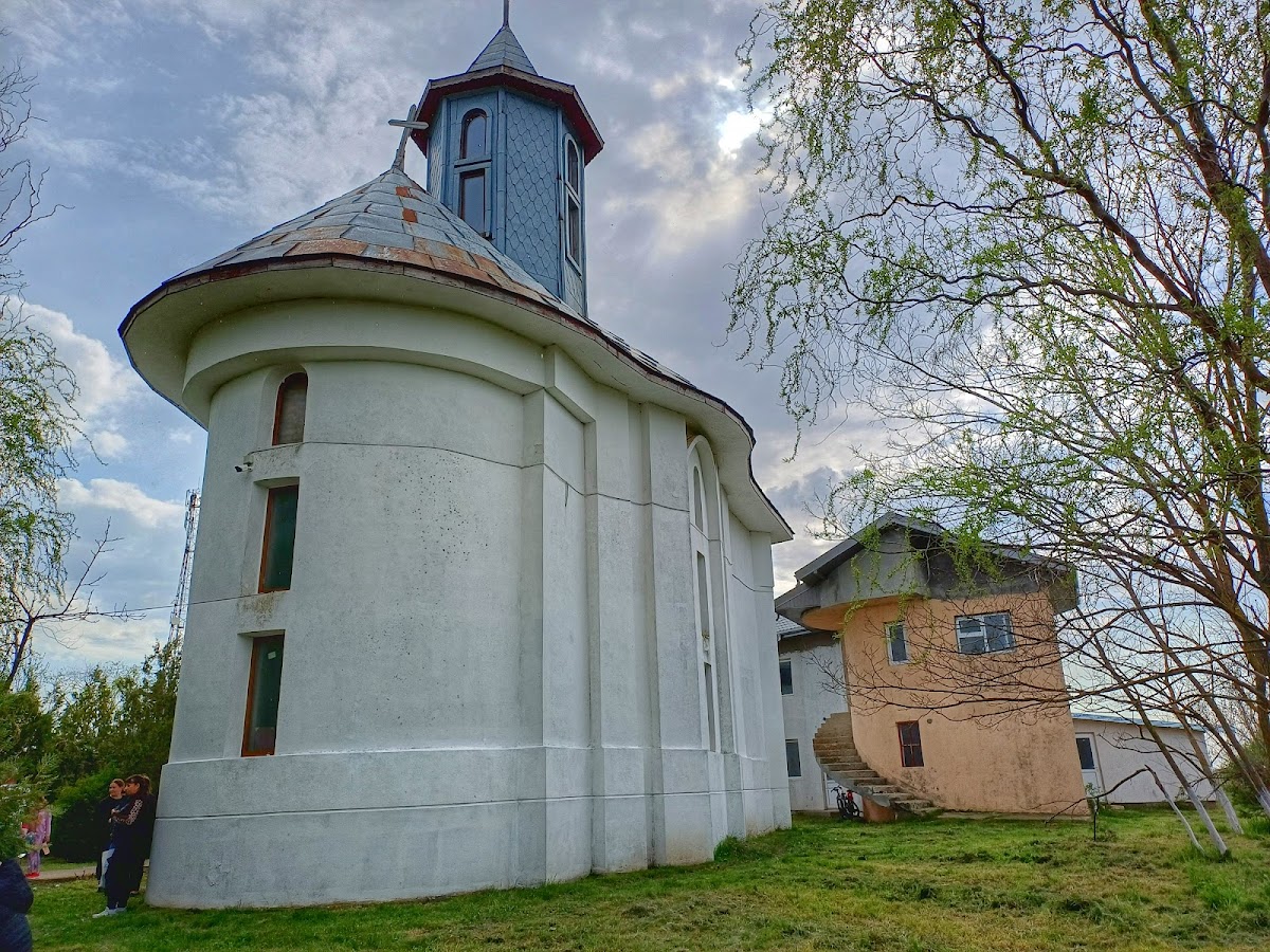 Biserica - Manastirea Izvorul Tamaduirii
